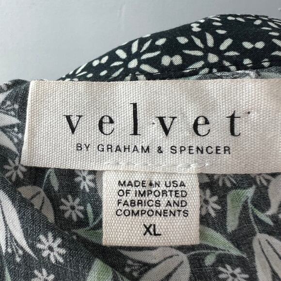 Velvet By Graham And Spencer Multi Top Floral Split Neck Pullover Sz X-Large XL - Picture 8 of 10